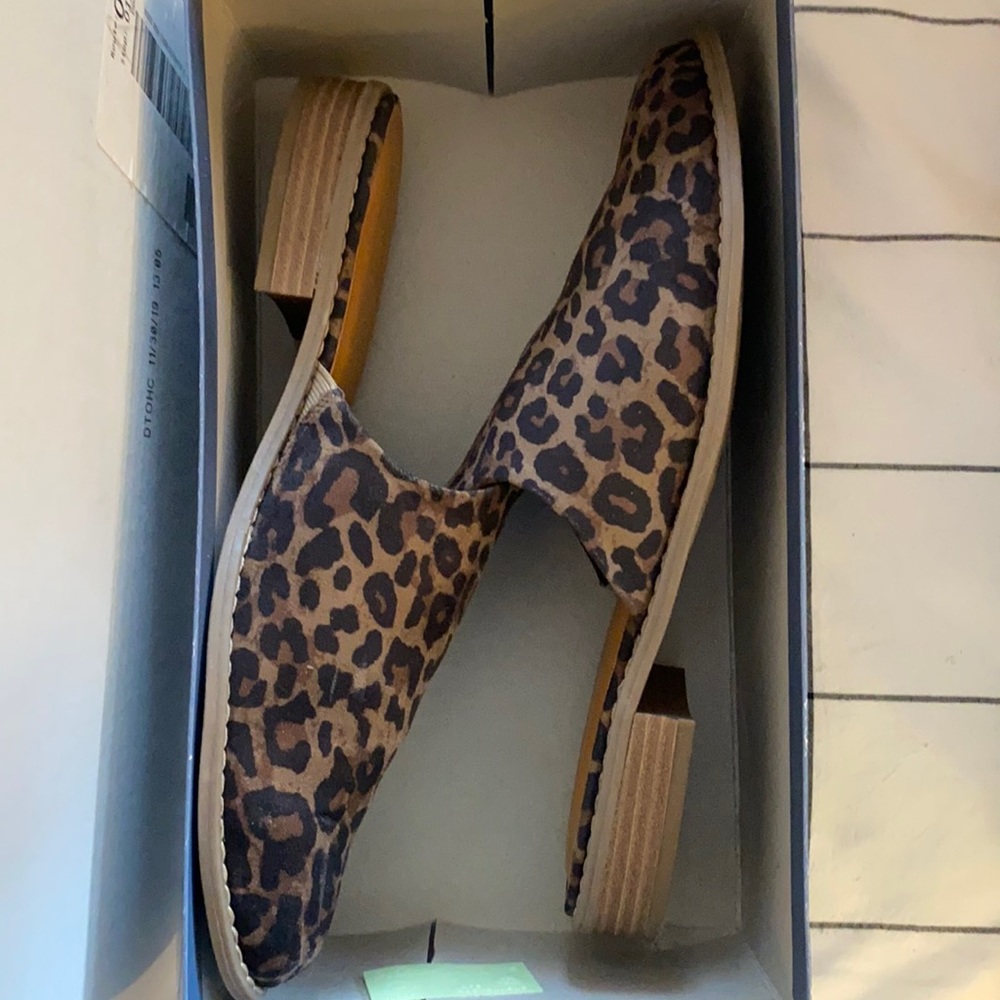 Leopard mules
